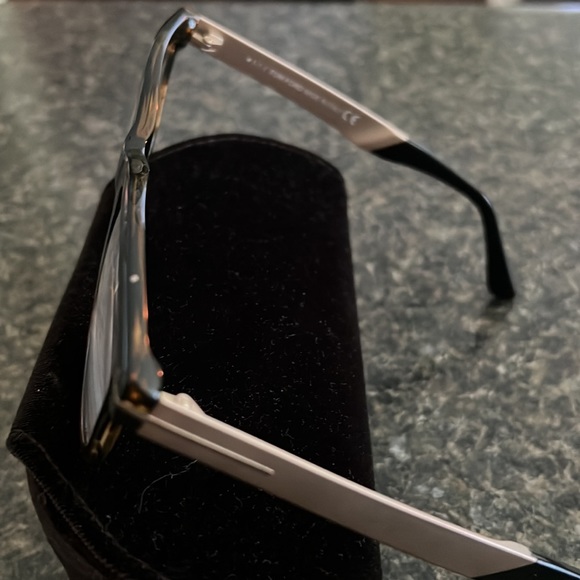 NWOT TOM FORD (UNISEX) EYEGLASSES💗💗💗 - Picture 2 of 6